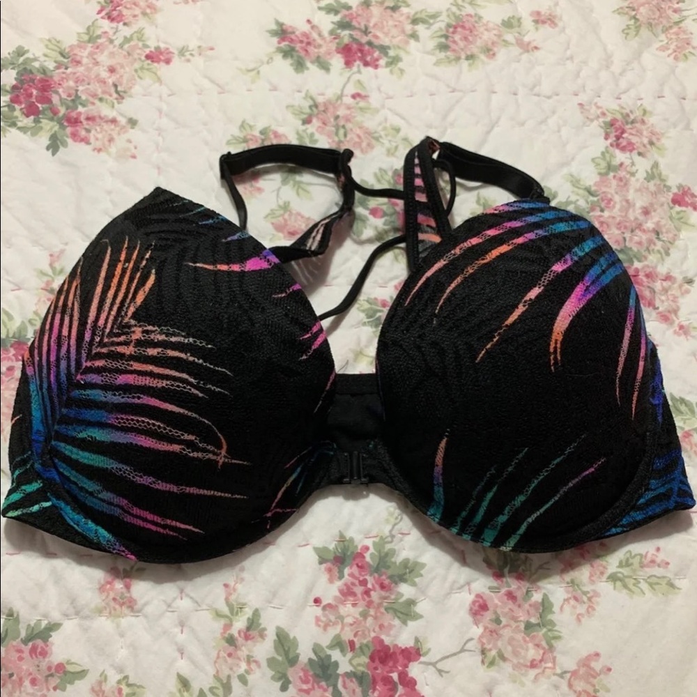VS Pink bra